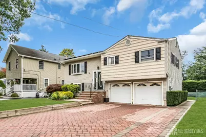 135 8th Street, Piscataway Township, NJ 08854 - Photo 2
