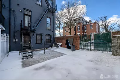 548 Bramhall Avenue, Jersey City, NJ 07304 - Photo 28