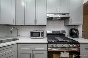 548 Bramhall Ave, Jersey City, NJ 07304 - Photo 20