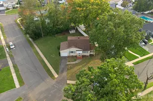 37 Leeds Dr, South Plainfield, NJ 07080 - Photo 6
