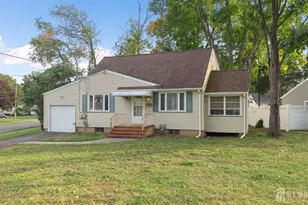 37 Leeds Dr, South Plainfield, NJ 07080 - Photo 2