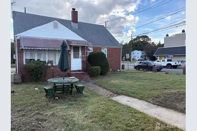505 S Pine Avenue S, Sayreville, NJ 08879 - Photo 8