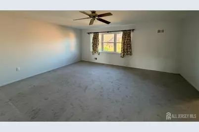 2707 Merrywood Drive, Edison, NJ 08817 - Photo 14