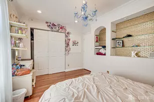 5 Hollywood St, Edison, NJ 08820 - Photo 36