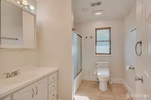 5 Hollywood St, Edison, NJ 08820 - Photo 34