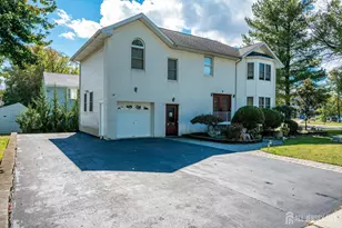 5 Hollywood St, Edison, NJ 08820 - Photo 1