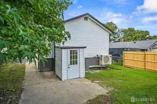 181 Hilltop Blvd, Old Bridge Township, NJ 07735 - Photo 6
