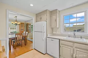 191 Malden Ln, Monroe Township, NJ 08831 - Photo 8