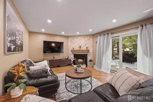 25 Sandpiper Dr, Sayreville, NJ 08859 - Photo 10
