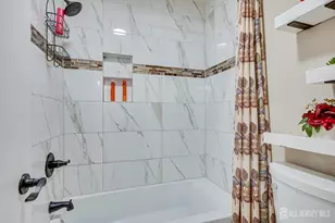 57 Renaissance Ln, New Brunswick, NJ 08901 - Photo 20