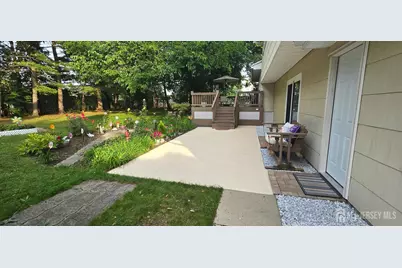 395 Cindy Street, Old Bridge Township, NJ 08857 - Photo 26