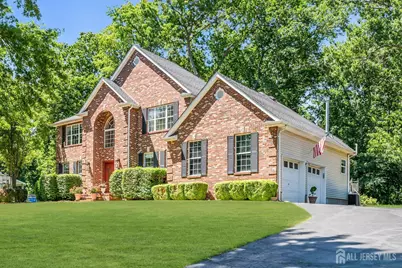 4 Scott Drive, Monroe Township, NJ 08831 - Photo 2