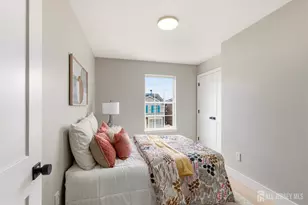 8 Somerset St, Carteret, NJ 07008 - Photo 16