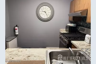 401 Sunshine Court, Sayreville, NJ 08859 - Photo 6