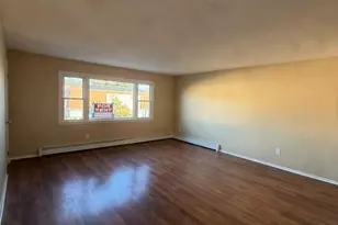 60 Glenn Dr, Woodbridge Township, NJ 07095 - Photo 6