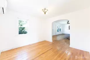 18 Cypress St, Carteret, NJ 07008 - Photo 8