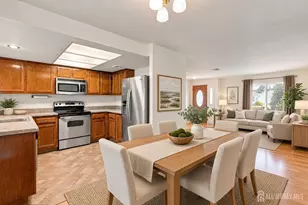55 Juniper Plaza, Monroe Township, NJ 08831 - Photo 8