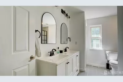 [Address not provided], New Brunswick, NJ 08901 - Photo 18