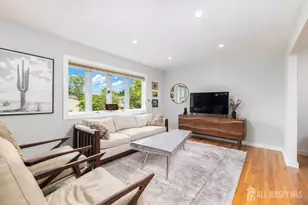 389 Durham Ave, Edison, NJ 08817 - Photo 4