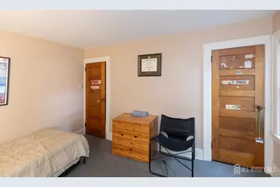 15 N 6th Avenue N, Highland Park, NJ 08904 - Photo 24