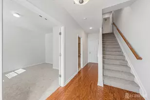 14 Fleet St, North Brunswick Township, NJ 08902 - Photo 30