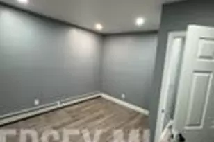 542 Miller St, Perth Amboy, NJ 08861 - Photo 4