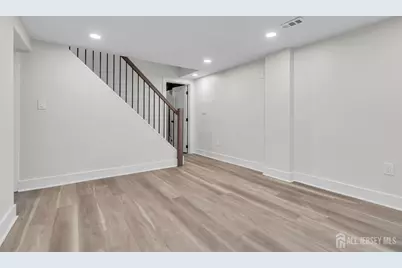 30 Pine Tree Drive, Colonia, NJ 07067 - Photo 34