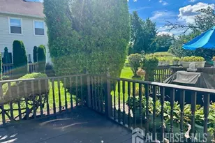 7 Heritage Square, Sayreville, NJ 08872 - Photo 32