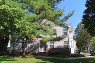 107 Amy Dr, North Brunswick Township, NJ 08902 - Photo 2
