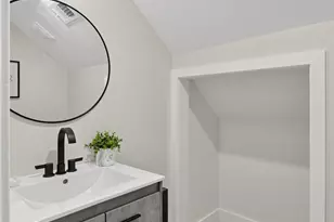 [Address not provided], Iselin, NJ 08830 - Photo 20