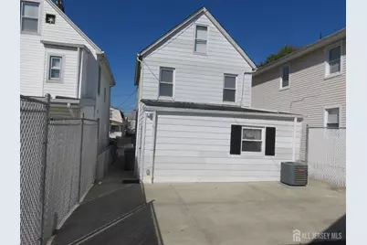 652 Cornell Street, Perth Amboy, NJ 08861 - Photo 10