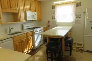 652 Cornell St, Perth Amboy, NJ 08861 - Photo 4