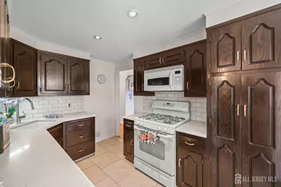 107 Kimball Street, Iselin, NJ 08830 - Photo 18