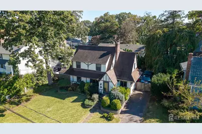 207 Penfield Place, Dunellen, NJ 08812 - Photo 2