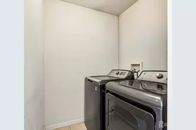 459 Mitchell Place, Perth Amboy, NJ 08861 - Photo 22