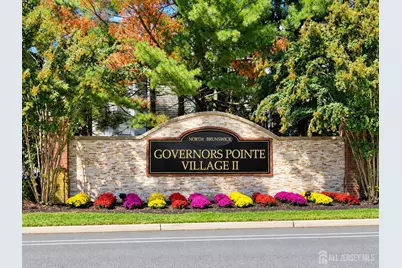 323 Wimbeldon Court, North Brunswick Township, NJ 08902 - Photo 2