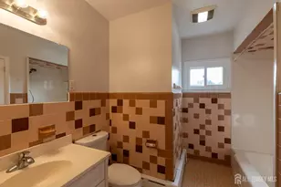 110 N 2nd Ave N, Highland Park, NJ 08904 - Photo 14