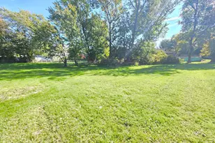 176 Kensington Ave, Colonia, NJ 07067 - Photo 12