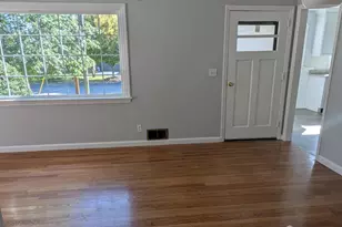 305 E St, Middlesex, NJ 08846 - Photo 2