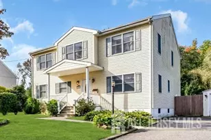 652 Brookside Dr, Middletown, NJ 07718 - Photo 2