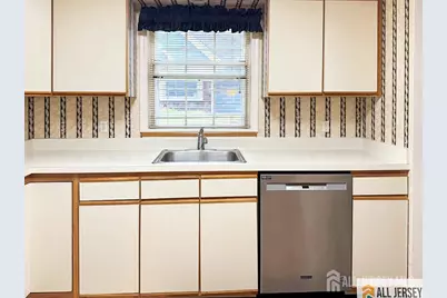 3 Edinburgh Drive #B, Monroe Township, NJ 08831 - Photo 4