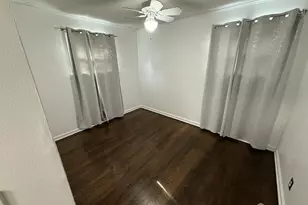 35 Maplewood Ave, Colonia, NJ 07067 - Photo 6