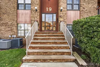 218 Sierra Court #A, Woodbridge Township, NJ 07095 - Photo 2