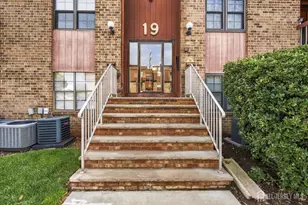 218 Sierra Ct, Woodbridge Township, NJ 07095 - Photo 2