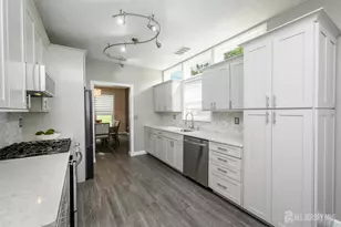 27 Longbrook Ln, Howell Township, NJ 07728 - Photo 4