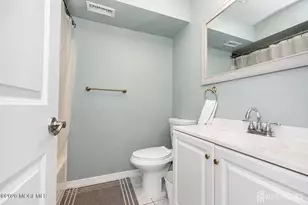 56 Farnham Square, Sayreville, NJ 08859 - Photo 18