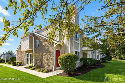 56 Farnham Square, Sayreville, NJ 08859 - Photo 2