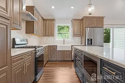 83 Sagamore Avenue, Edison, NJ 08820 - Photo 6