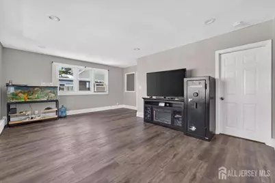 603 Lincoln Boulevard, Middlesex, NJ 08846 - Photo 10
