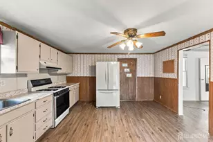 520 Henry St, South Amboy, NJ 08879 - Photo 12